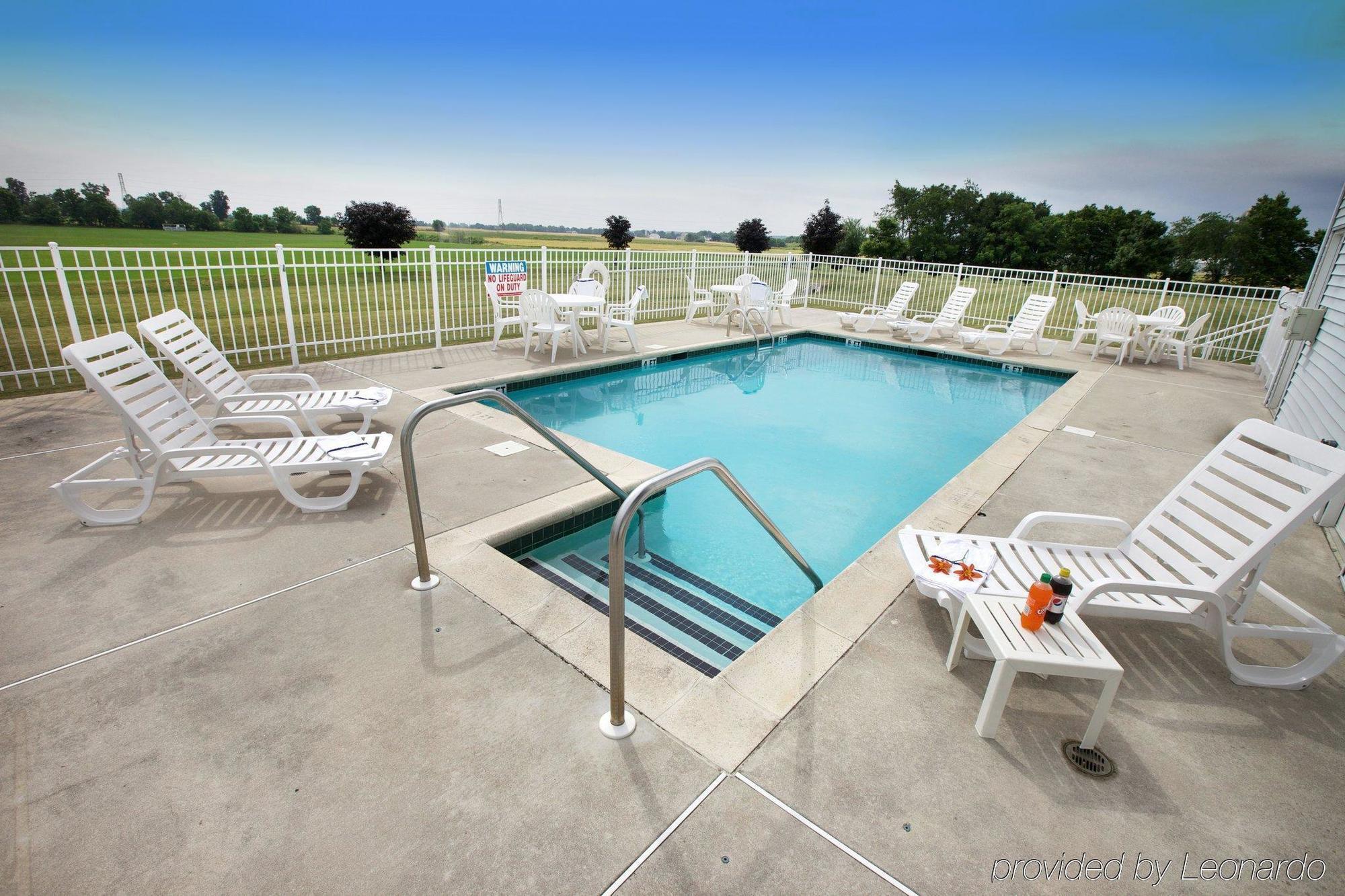 Lancaster Inn & Suites Манхейм Удобства фото